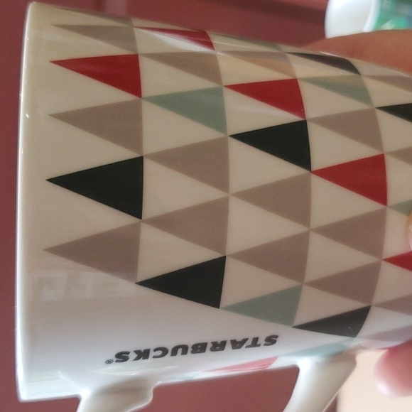 Starbucks Christmas tree Mug 18 oz microwave & dishwasher safe - Picture 7 of 7